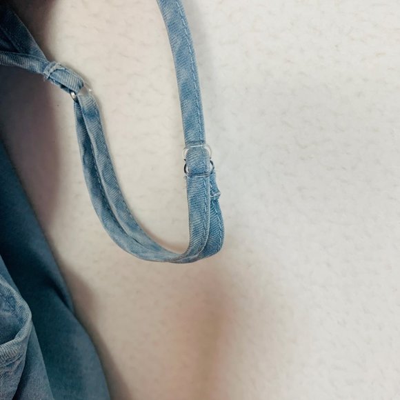 a.n.a. Womens Chambray Tank Top Ruffle Hem Size L Lace Up Back Adjustable Strap - Picture 8 of 10